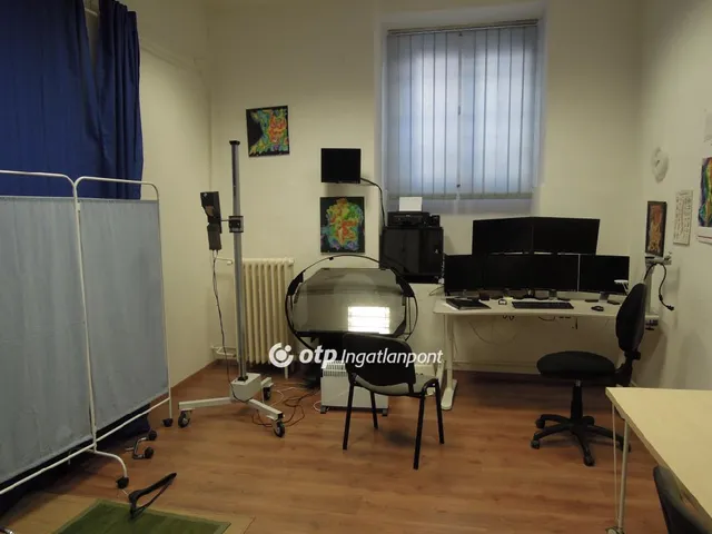 Eladó kereskedelmi és ipari ingatlan Budapest XI. kerület 206 nm