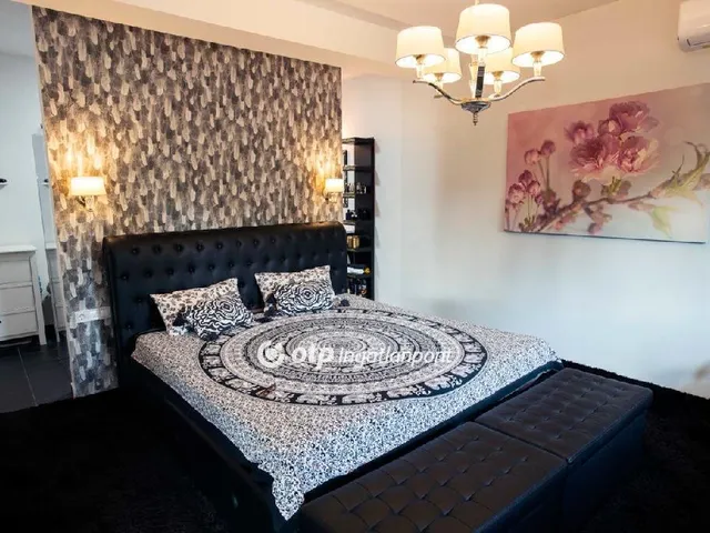 Eladó ház Budapest II. kerület 370 nm