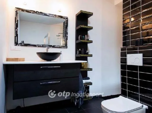 Eladó ház Budapest II. kerület 370 nm