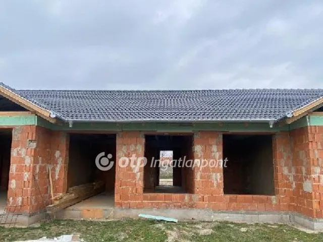 Eladó ház Kiskunlacháza 90 nm