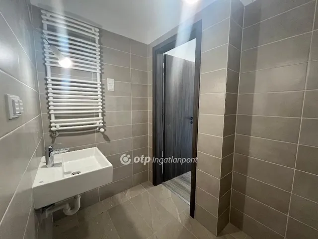 Eladó lakás Budapest VIII. kerület 70 nm
