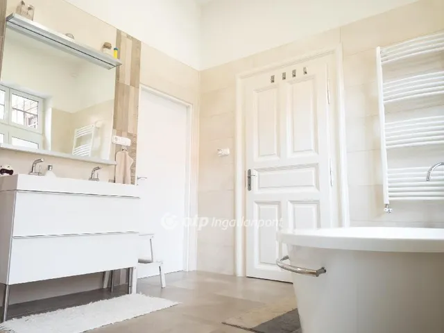 Eladó lakás Budapest VII. kerület, Ligetváros 138 nm