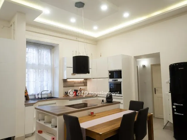 Eladó lakás Budapest VII. kerület, Ligetváros 138 nm
