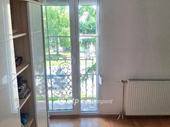 Eladó ház Budapest XVI. kerület, Sashalom 270 nm