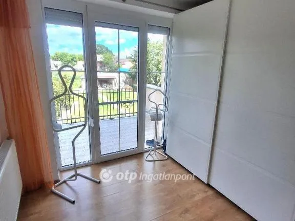 Eladó ház Budapest XVI. kerület, Sashalom 270 nm