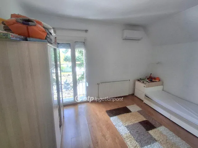 Eladó ház Budapest XVI. kerület, Sashalom 270 nm