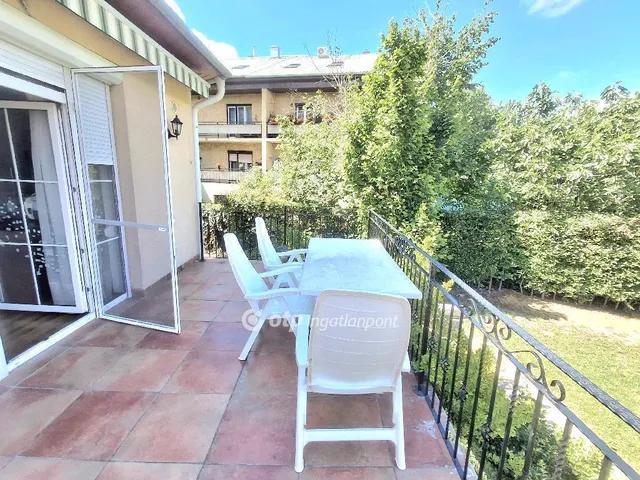 Eladó ház Budapest XVI. kerület, Sashalom 270 nm