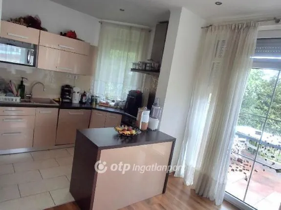 Eladó ház Budapest XVI. kerület, Sashalom 270 nm