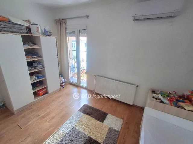 Eladó ház Budapest XVI. kerület, Sashalom 270 nm