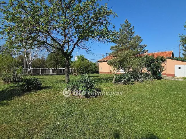 Eladó ház Dömsöd 90 nm