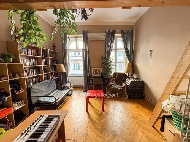Eladó lakás Budapest VI. kerület 40 nm