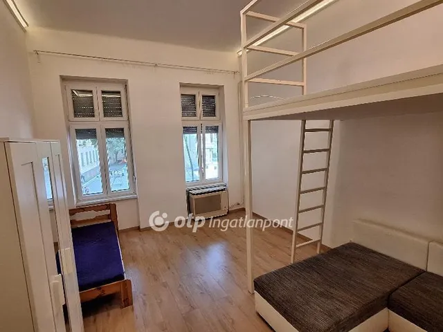 Eladó lakás Budapest VIII. kerület, Corvin negyed 35 nm