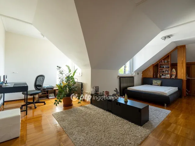 Eladó lakás Budapest II. kerület, Törökvész 215 nm