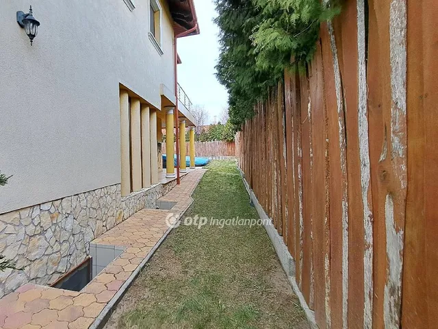 Eladó ház Kerepes 440 nm