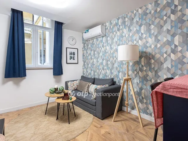 Eladó lakás Budapest VI. kerület, Nagykörúton belüli terület 36 nm