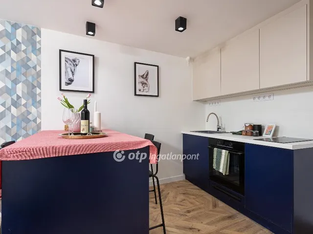 Eladó lakás Budapest VI. kerület, Nagykörúton belüli terület 36 nm