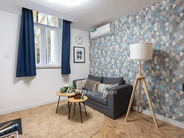 Eladó lakás Budapest VI. kerület, Nagykörúton belüli terület 36 nm