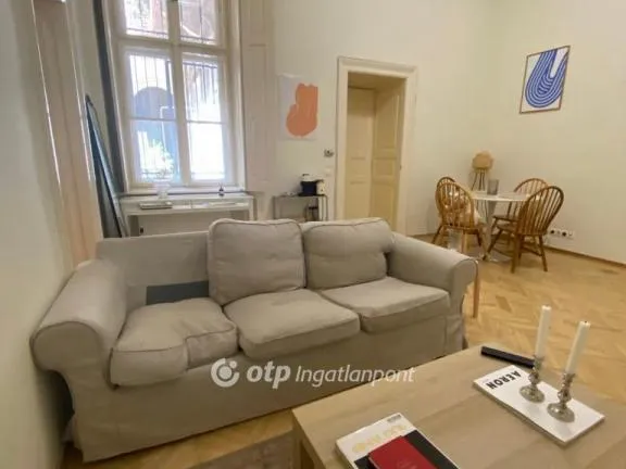Eladó lakás Budapest V. kerület 49 nm