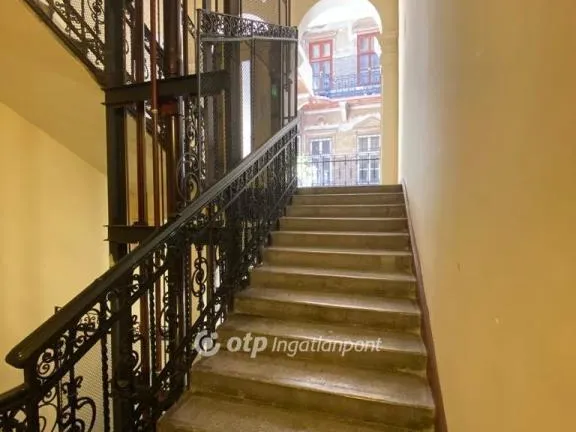 Eladó lakás Budapest V. kerület 49 nm