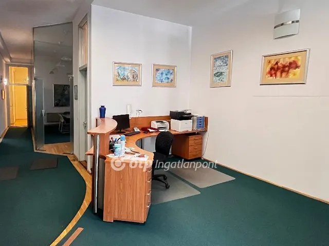 Eladó lakás Budapest V. kerület, Belváros 300 nm