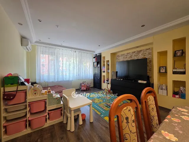 Eladó lakás Budapest X. kerület, Újhegy 68 nm