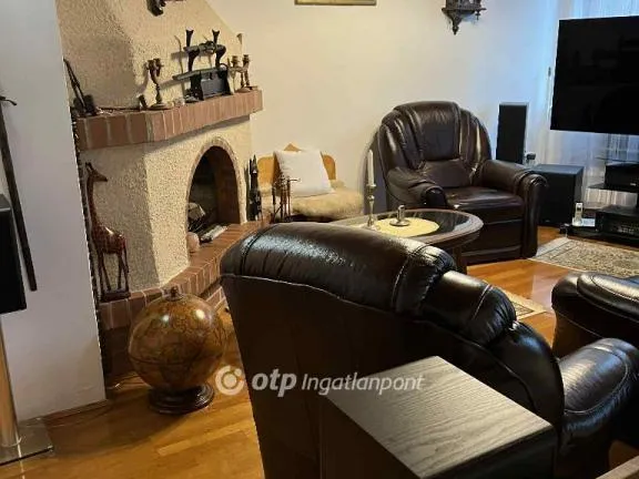 Eladó ház Budapest XXII. kerület, Budatétény 260 nm