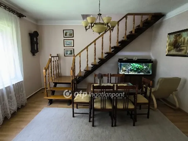 Eladó ház Budapest XXII. kerület, Budatétény 260 nm