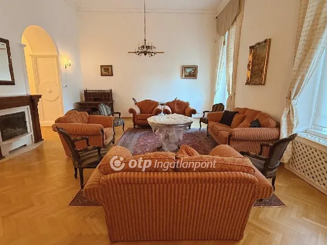 Kiadó lakás Budapest I. kerület 95 nm