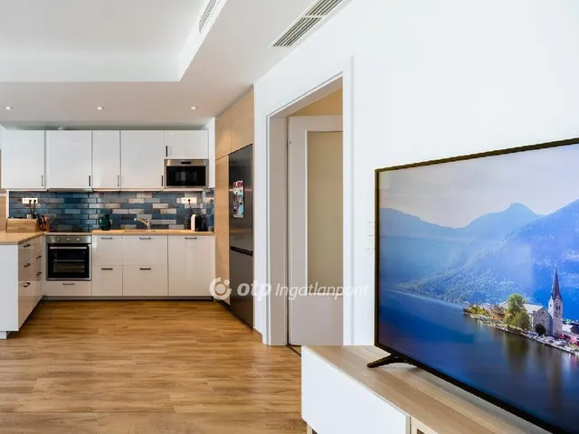 Eladó lakás Balatonkenese 85 nm