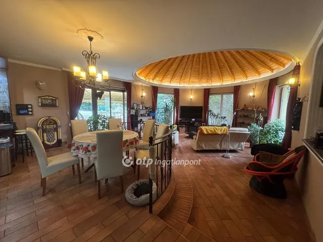 Eladó ház Érd 179 nm