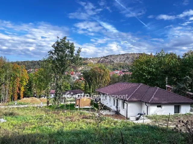 Eladó lakás Pilisjászfalu 108 nm
