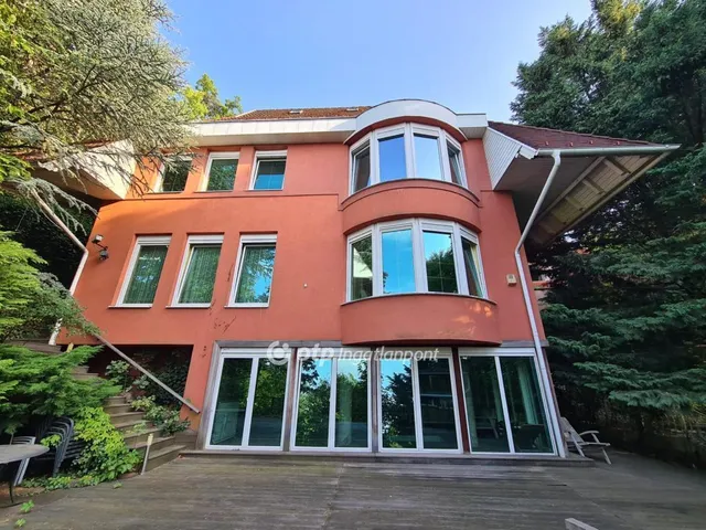 Eladó ház Budapest XII. kerület, Svábhegy 650 nm