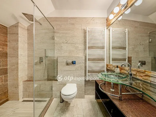 Eladó lakás Budapest III. kerület 74 nm