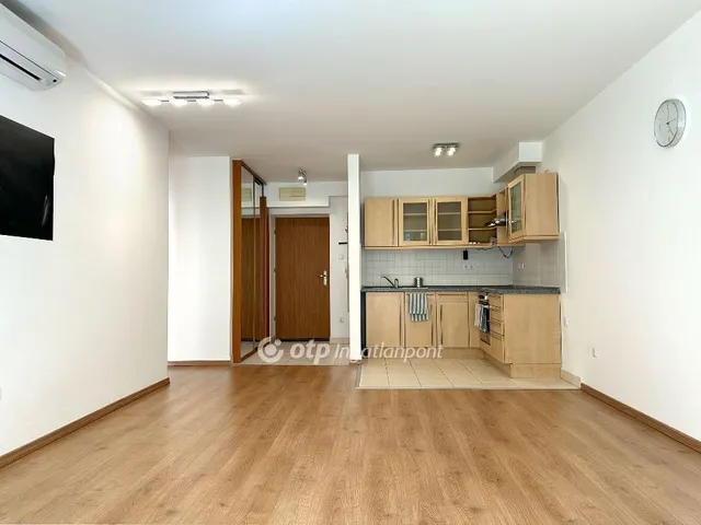Eladó lakás Budapest III. kerület, Újlak III. ker. 56 nm