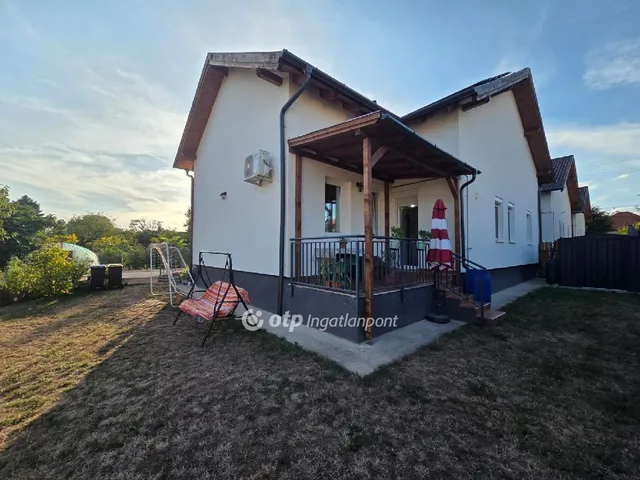 Eladó ház Érd 102 nm