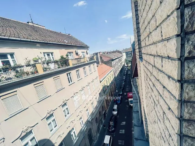 Eladó lakás Budapest VI. kerület 83 nm