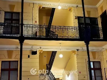 Eladó lakás Budapest VI. kerület 114 nm