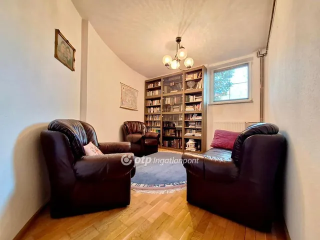 Eladó üdülő és hétvégi ház Szentendre 295 nm