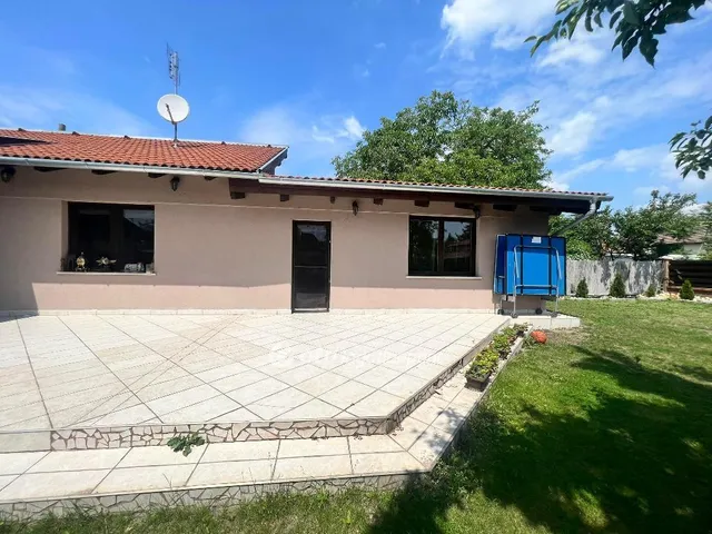 Eladó ház Budapest XXI. kerület, Királyerdő 150 nm