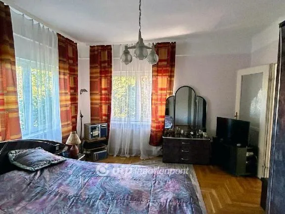 Eladó ház Budapest II. kerület, Budaliget 96 nm