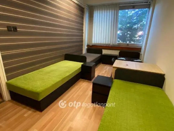 Eladó kereskedelmi és ipari ingatlan Budapest XIX. kerület 2757 nm