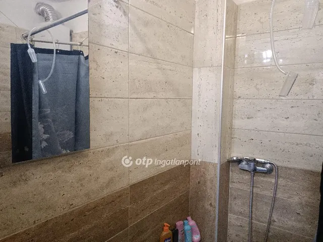 Eladó lakás Pécel 41 nm