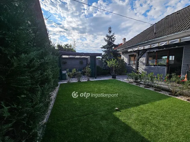 Eladó ház Gyál, Gyálszőlő 217 nm