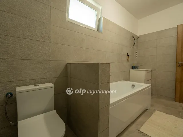 Eladó ház Fót 86 nm