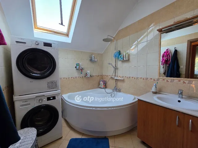 Eladó lakás Budapest XVII. kerület, Rákoscsaba-Újtelep 98 nm