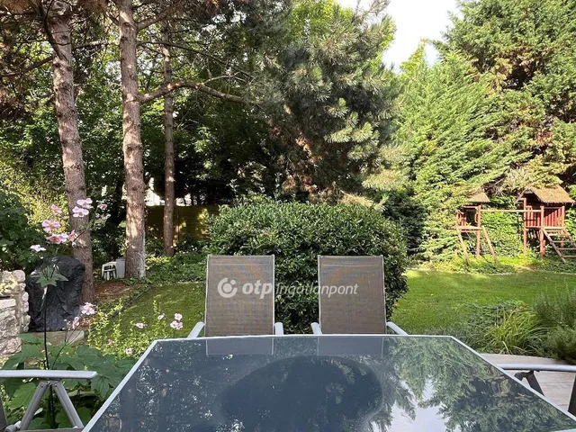 Eladó ház Diósd 260 nm