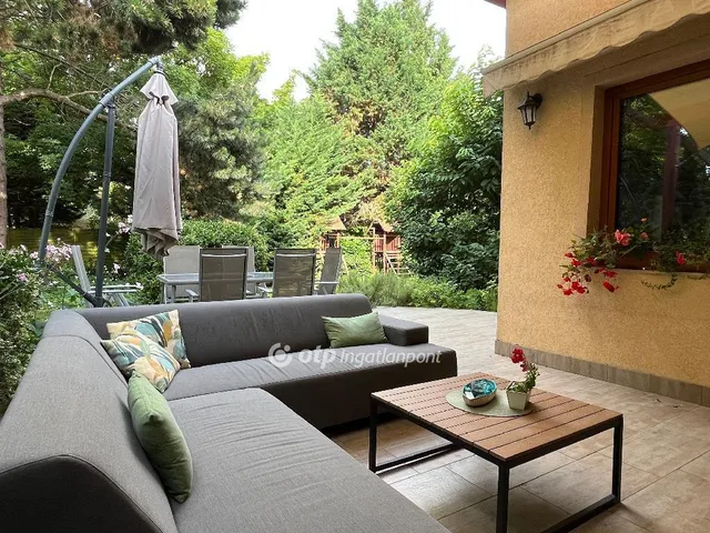 Eladó ház Diósd 260 nm