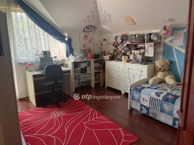 Eladó ház Diósd 260 nm