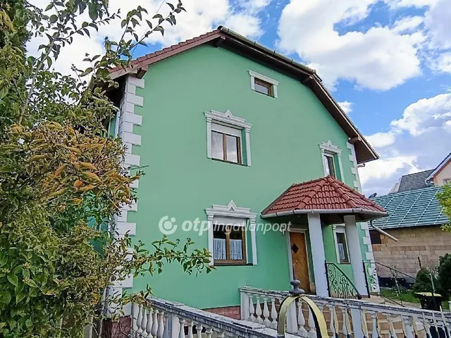 Eladó ház Isaszeg 184 nm