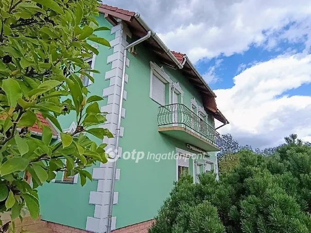 Eladó ház Isaszeg 184 nm